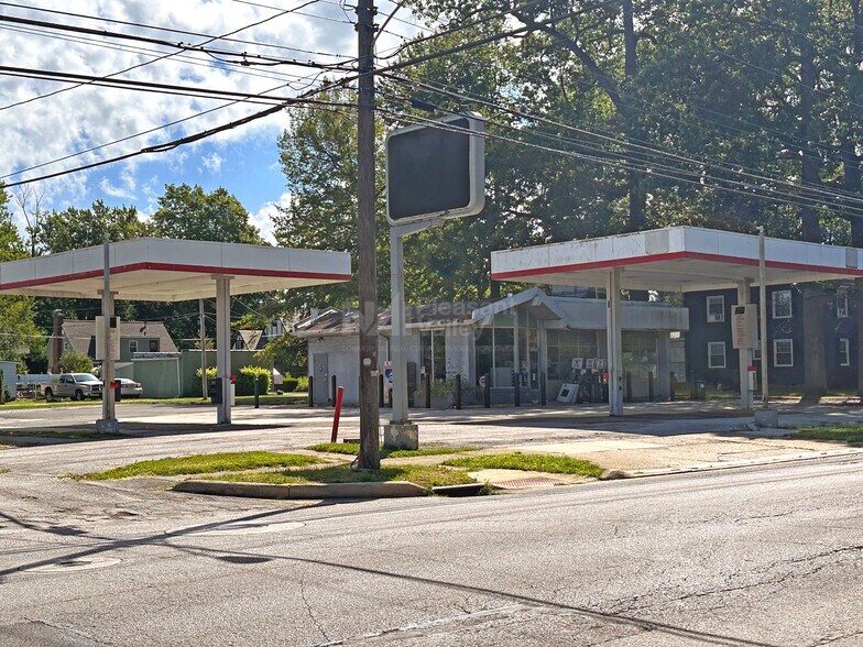 More Photos Of 153 Benedict Ave, Norwalk General Retail For Sale