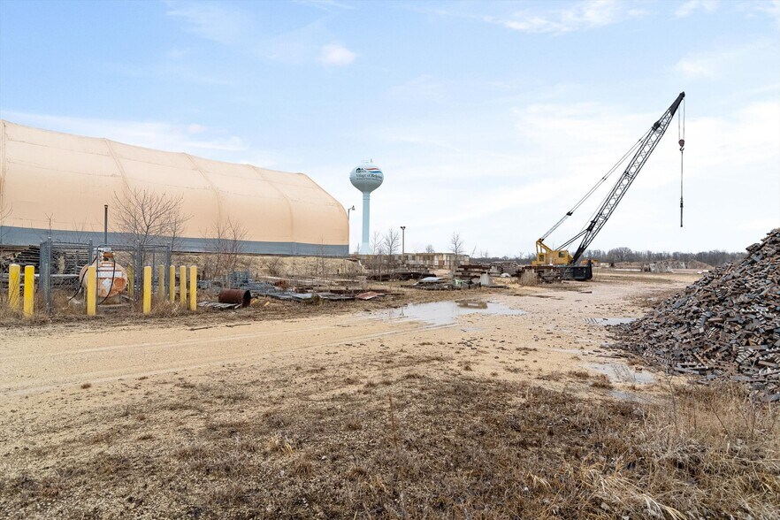 More Photos Of 380 N Middle Rd, Belgium Land For Sale