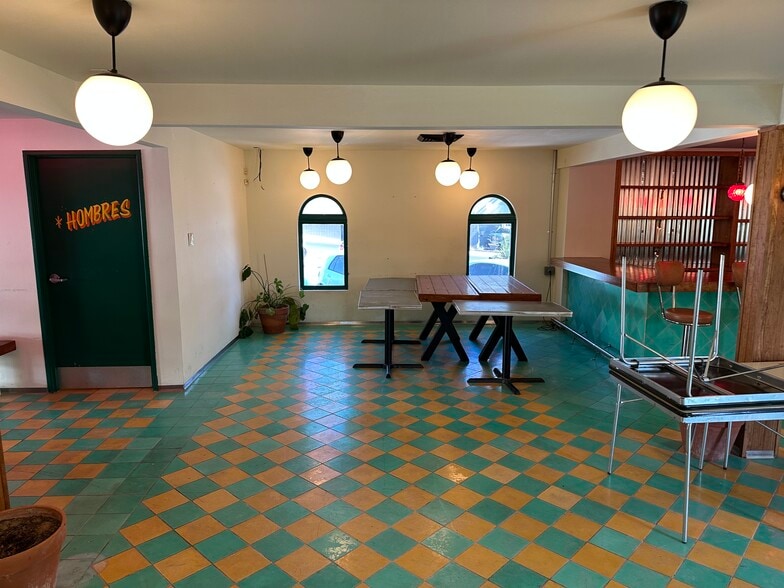 More Photos Of 1209 E 7th St, Austin Restaurant For Lease