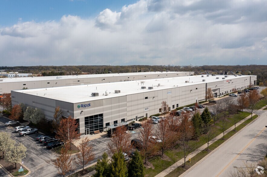 Primary Photo Of 1020 Davey Rd, Woodridge Warehouse For Lease