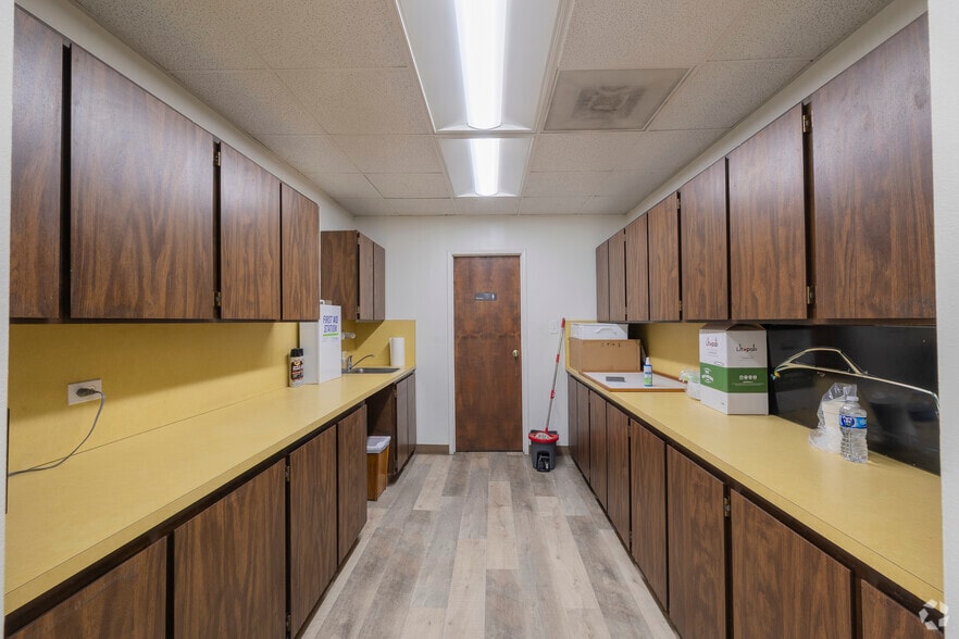 More Photos Of 2015 W 140th Ave, San Leandro Warehouse For Sale