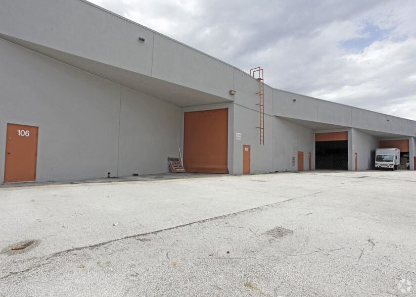 More Photos Of 10501 NW 50th St, Sunrise Warehouse For Lease
