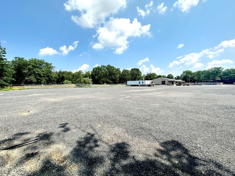 More Photos Of 1339 N Tuckahoe Rd, Williamstown Warehouse For Sale