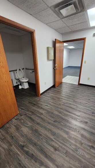 More Photos Of 1861 Old Granart Rd, Sugar Grove Warehouse For Lease