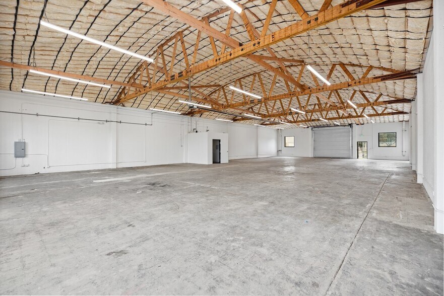 More Photos Of 1238 W 1st St, Santa Ana Storefront For Lease