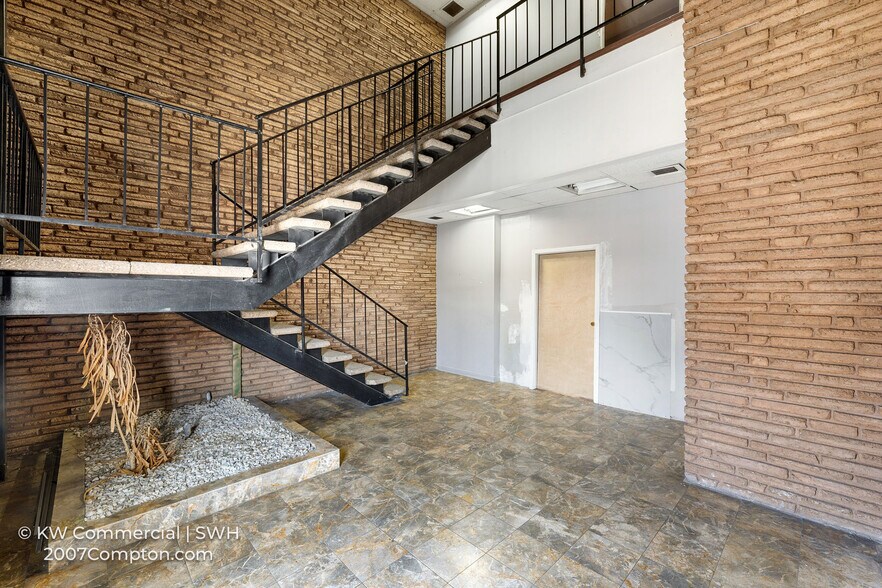 More Photos Of 2007 E Compton Blvd, Compton Medical For Sale