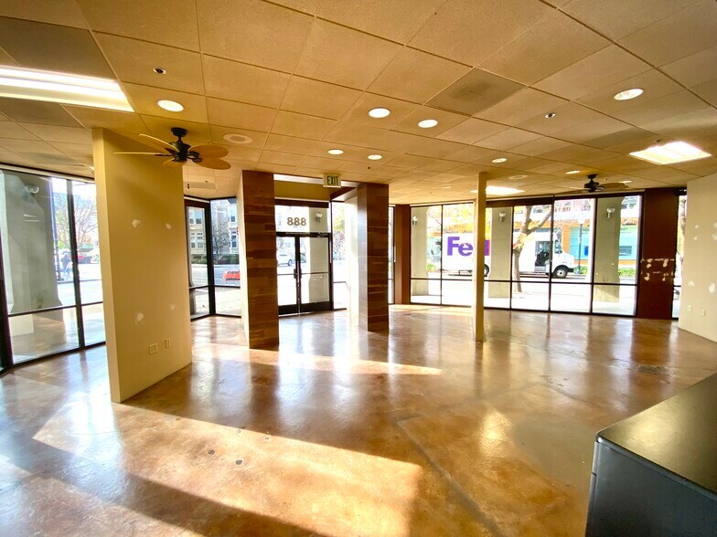 More Photos Of 888 Villa St, Mountain View Office For Lease