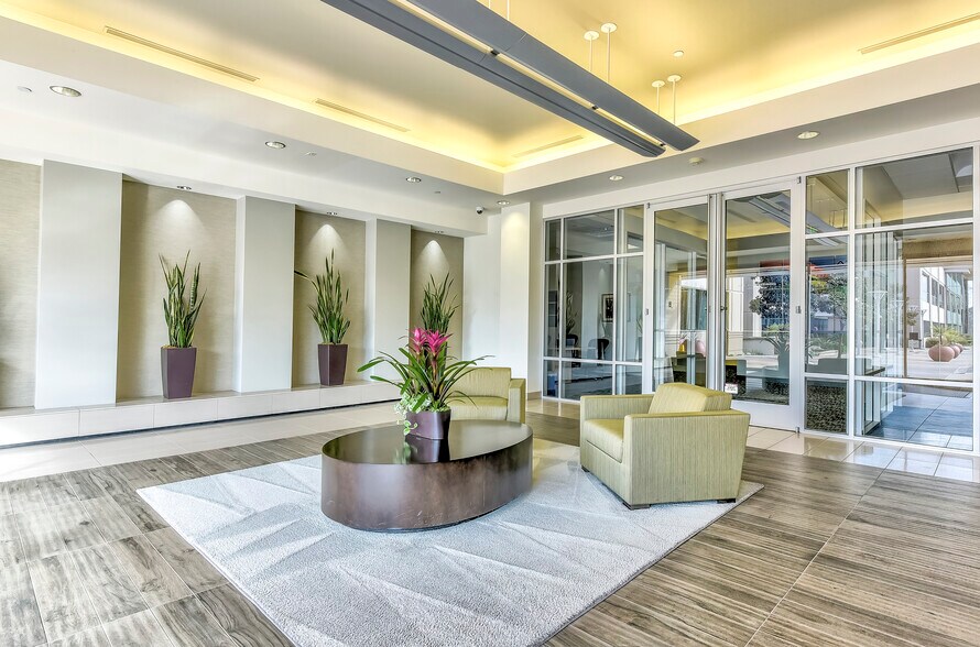 More Photos Of 13280 Evening Creek Dr S, San Diego Office For Lease