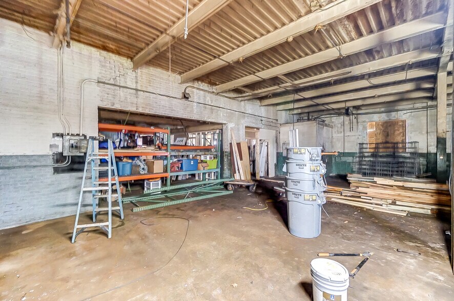 More Photos Of 38 McReynolds St, Dayton Warehouse For Sale