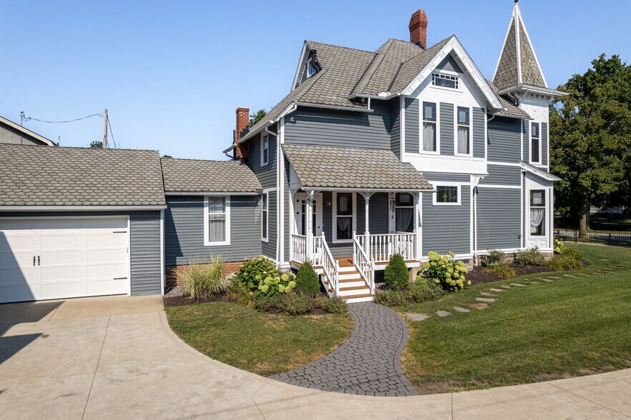 More Photos Of 236-238 West Liberty st, Medina Office For Sale