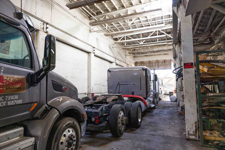 More Photos Of 1825-1841 E Jefferson St, Phoenix Warehouse For Sale