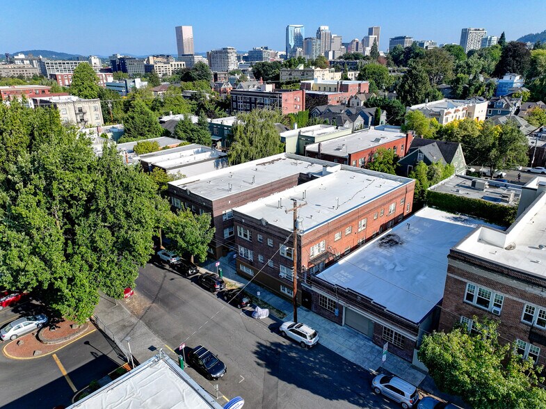 More Photos Of 2062 NW Marshall St, Portland Apartments For Sale