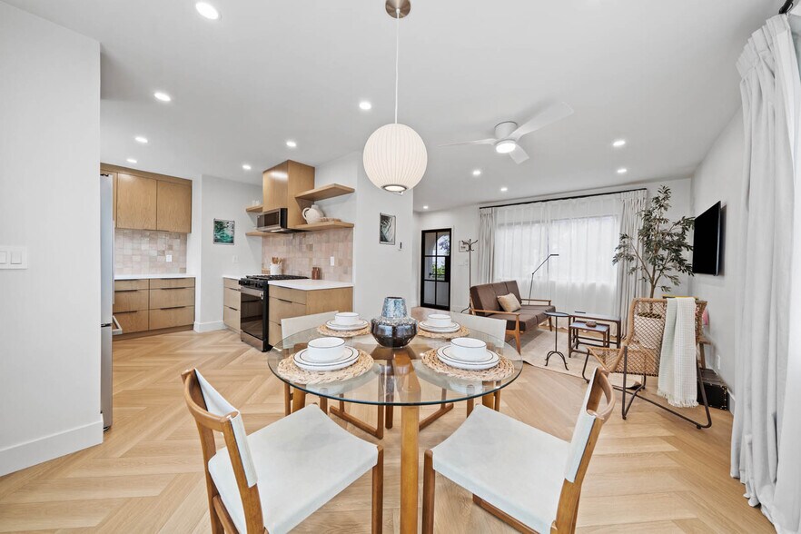 More Photos Of 7372 Fay Ave, La Jolla Multifamily For Sale