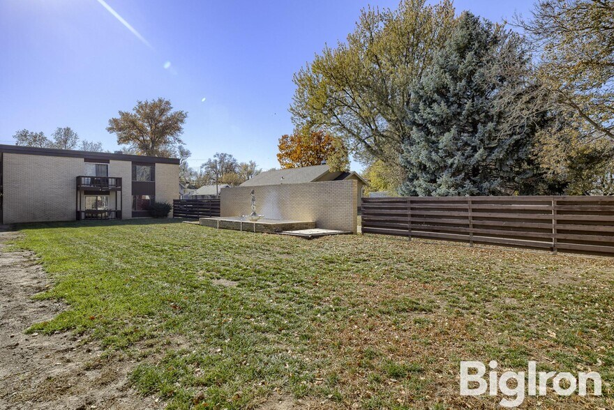 More Photos Of 633 E 10th St, York Apartments For Sale