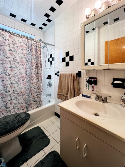 More Photos Of 1463 E 3rd St, Brooklyn Apartments For Sale