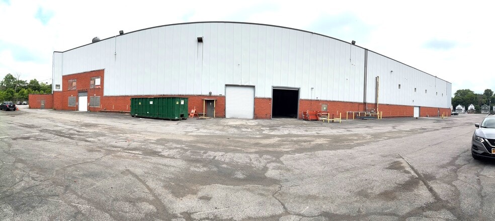 More Photos Of 121 Lincoln Ave, Rochester Manufacturing For Lease
