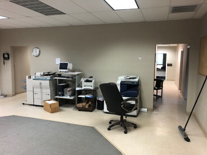 More Photos Of 90 Almon Rd, Covington Industrial For Sale