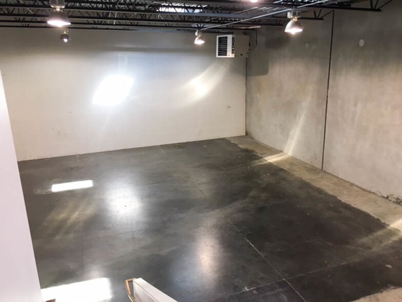 More Photos Of 96 N 1800 W, Lindon Warehouse For Lease
