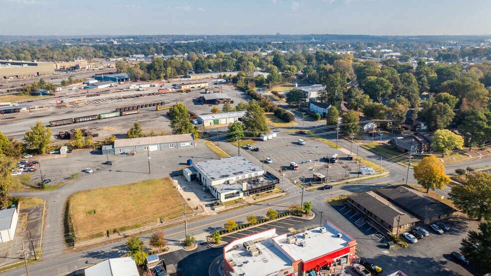 More Photos Of 601 W 4th St, North Little Rock Light Manufacturing For Lease