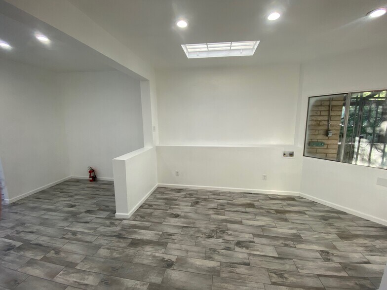 More Photos Of 1157-1197 E Fry Blvd, Sierra Vista Storefront For Lease