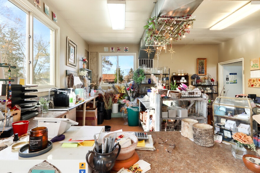 More Photos Of 111 S Fifth St, Walworth Fast Food For Sale