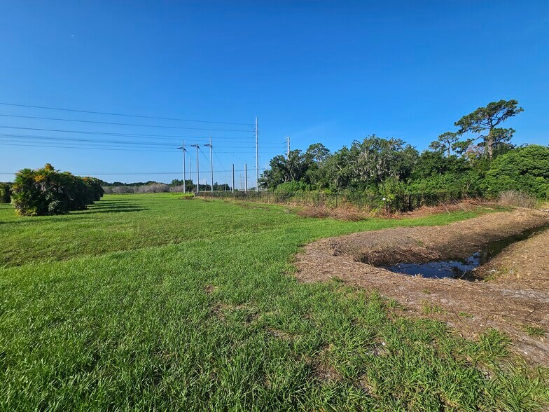 More Photos Of E Shell Point Rd, Ruskin Office For Lease