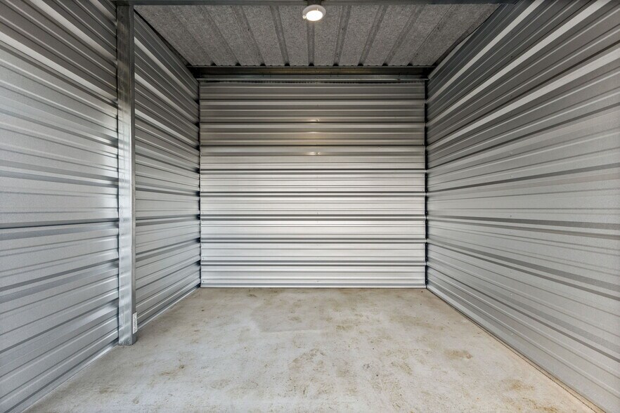 More Photos Of 12755 Clow Corner Rd, Dallas Self Storage For Sale