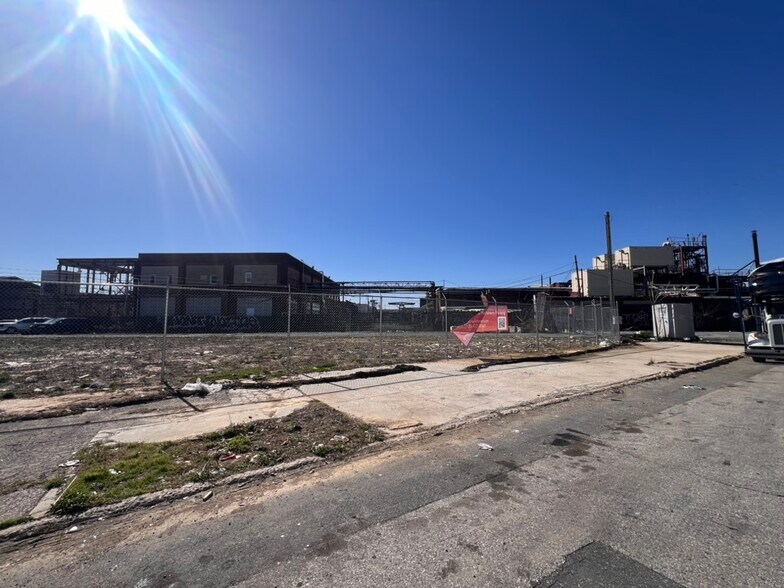 More Photos Of 2200 Weccacoe Ave, Philadelphia Land For Lease