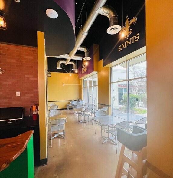 More Photos Of 5739 Callaghan Ctr, San Antonio Unknown For Lease