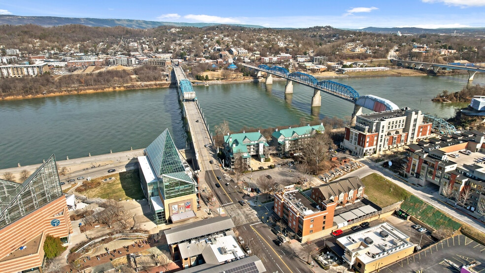 More Photos Of 100 Market St, Chattanooga Storefront For Sale