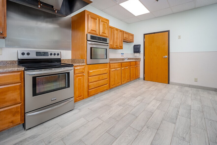 More Photos Of 4520 SW 33rd St, Oklahoma City Daycare Center For Sale