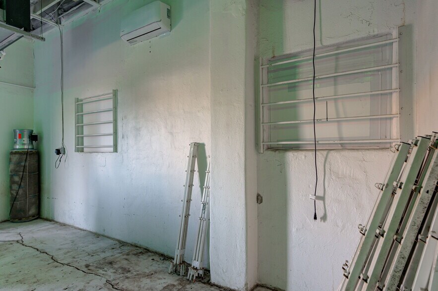 More Photos Of 1615 N Portland Ave, Oklahoma City Warehouse For Sale