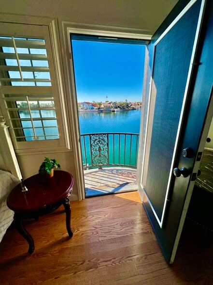 More Photos Of 21428 N 55th Ave, Glendale Assisted Living For Lease