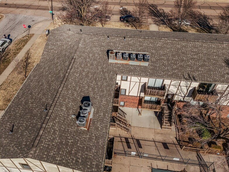 More Photos Of 401 E Avenue A, Hutchinson Apartments For Sale