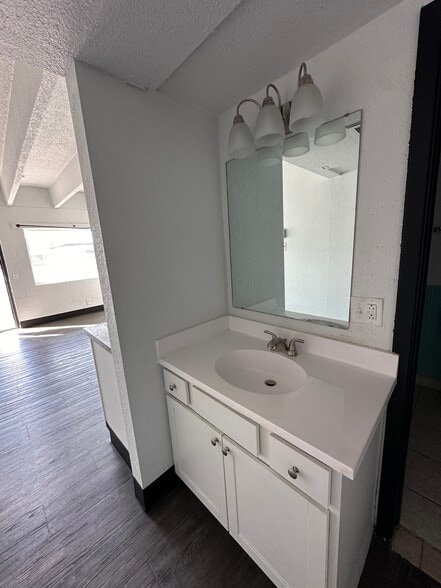 More Photos Of 1408 Buffalo Jones Ave, Garden City Apartments For Sale