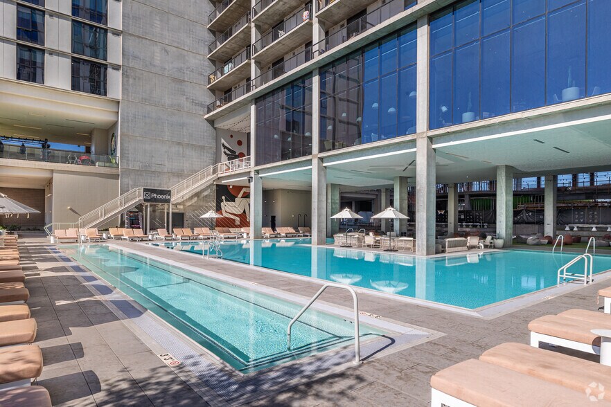 More Photos Of 200 W Monroe St, Phoenix Coworking Space