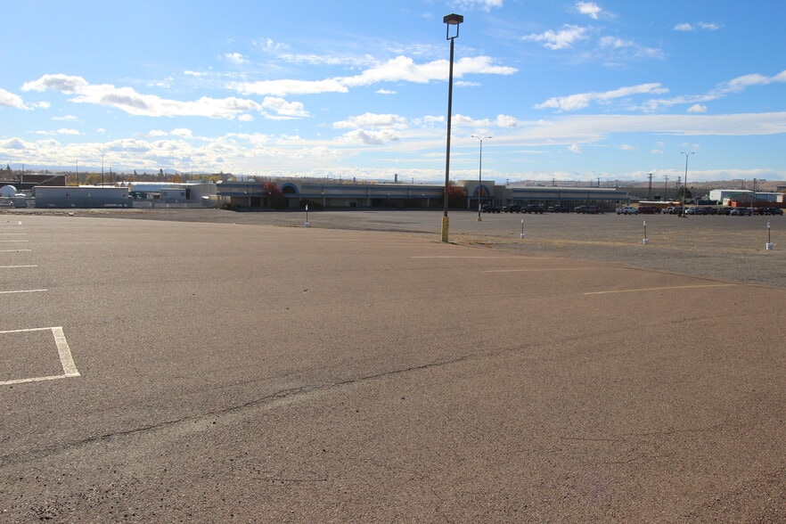 More Photos Of 1919 NW 3rd St, Great Falls Freestanding For Sale