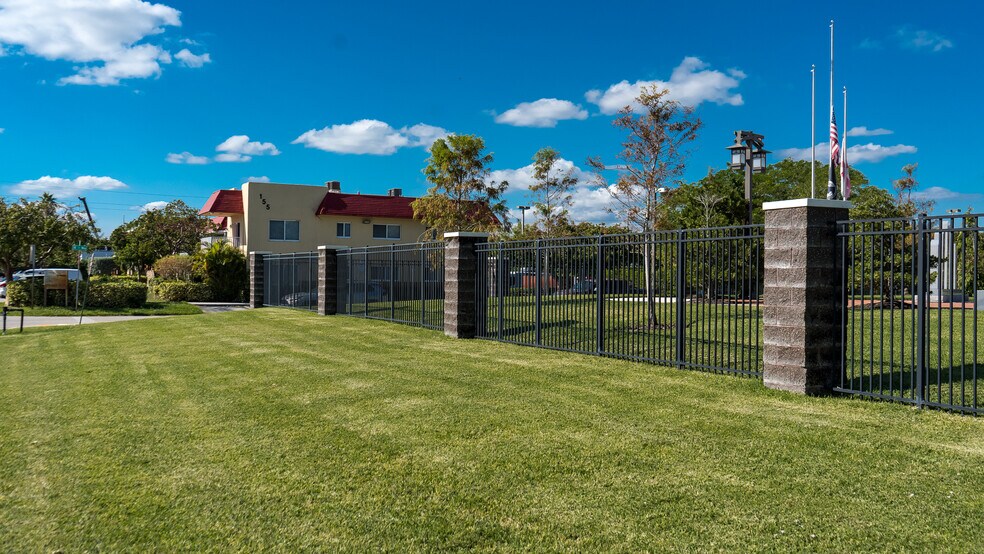 More Photos Of 155 SE 5th Ct, Deerfield Beach Apartments For Sale