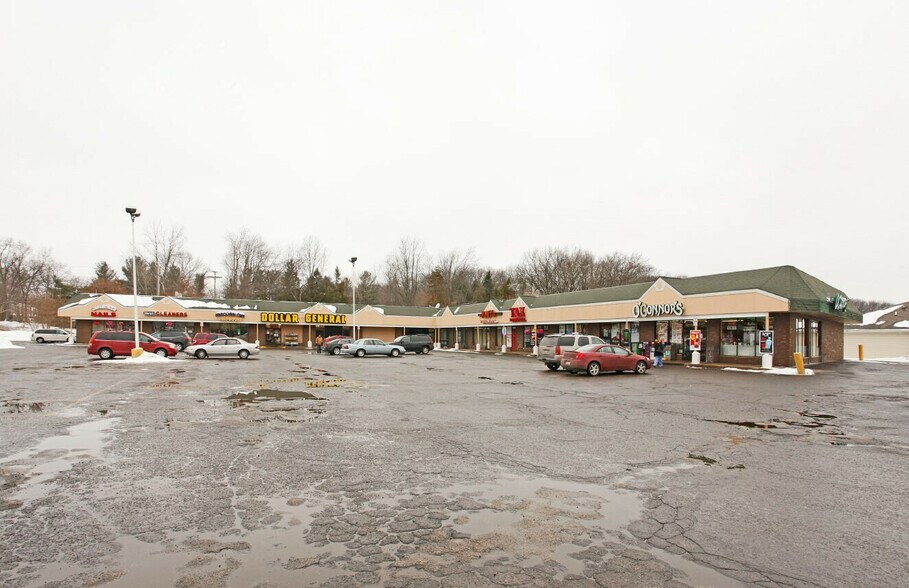 More Photos Of 8028 Grand River Ave, Brighton Storefront For Lease