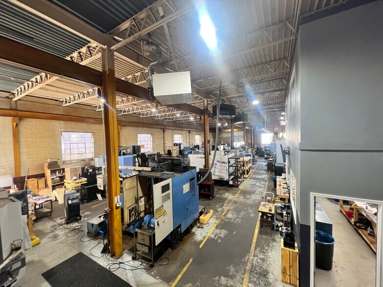 More Photos Of 24871 Gibson Dr, Warren Warehouse For Sale