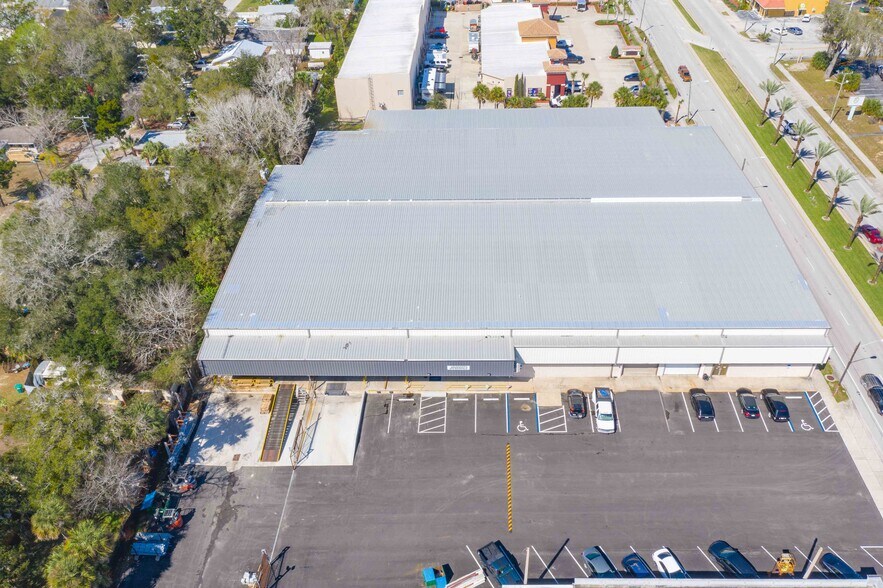 Primary Photo Of 618 Ridgewood Ave, Holly Hill Warehouse For Lease
