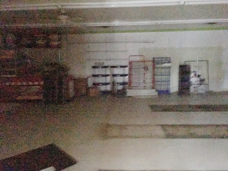 More Photos Of 1462 Lynwood Dr, Lancaster Convenience Store For Sale