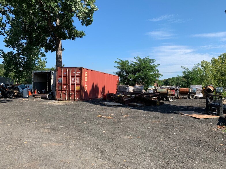 More Photos Of 3199A Albany Post Rd, Buchanan Land For Lease