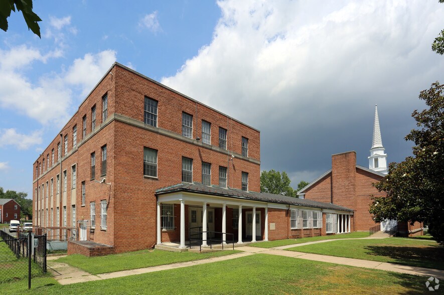 More Photos Of 2112 Varnum St NE, Washington Religious Facility For Lease
