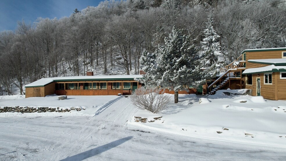 More Photos Of 709 Route 4, Killington Hotel For Sale