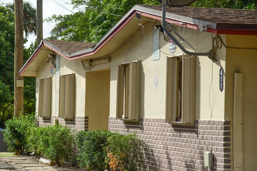 More Photos Of 417 NW 7th Ave, Pompano Beach Apartments For Sale