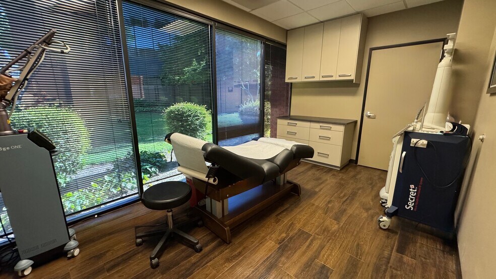More Photos Of 1471 Saratoga Ave, San Jose Medical For Lease