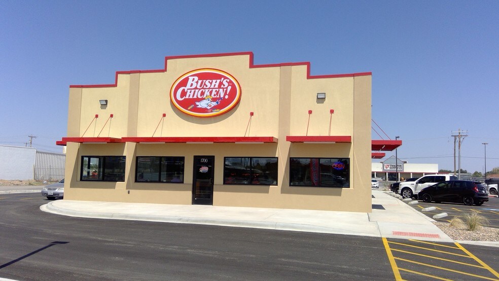 More Photos Of 106 College Ave, Levelland Restaurant For Sale