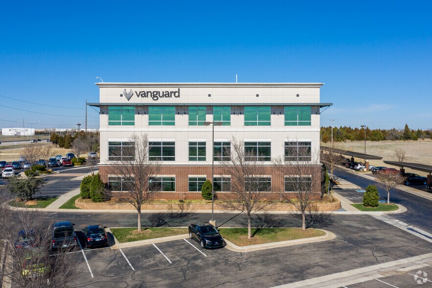 More Photos Of 11600 Broadway Extension, Oklahoma City Office For Lease