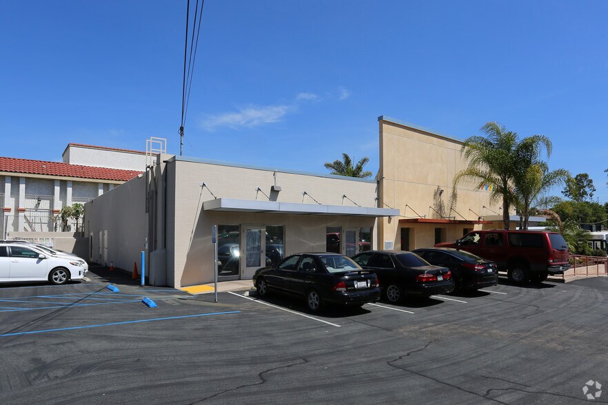 More Photos Of 6942 University Ave, La Mesa Medical For Lease